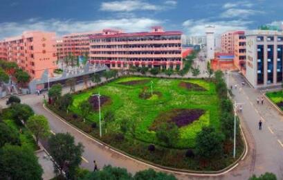 永春职业中专学校图片
