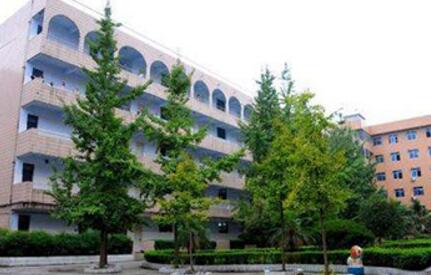 西宁五年制大专学校图片