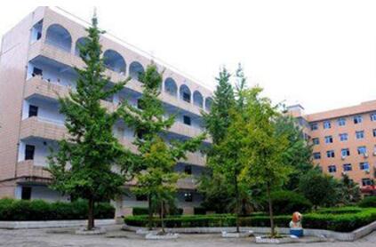 青海五年制大专学校图片