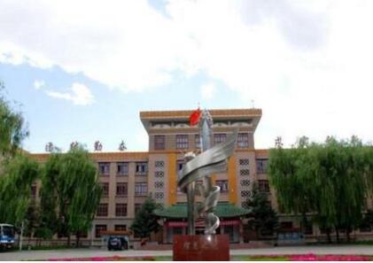 青海艺术设计学校图片