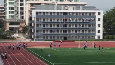 海南州职业技术学校图片