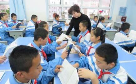 西宁现代服装女子学校图片