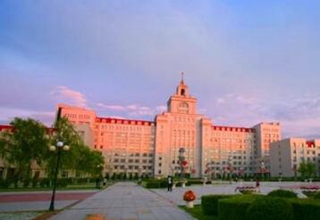 哈尔滨市财经学校图片