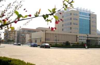 建东职业技术学院图片