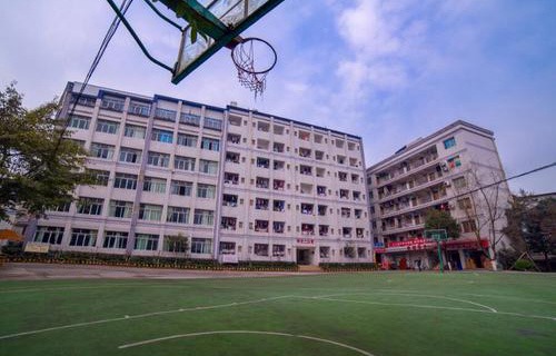 南京市莫愁职业学校图片