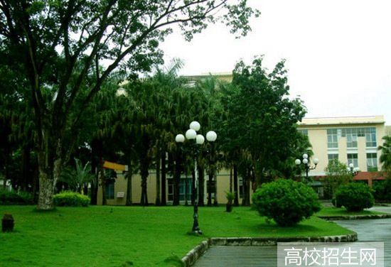 德宏师范高等专科学校