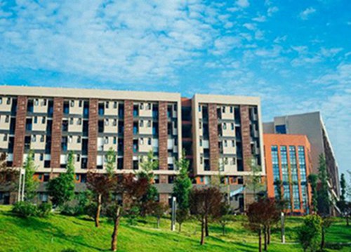 亳州中药科技学校2023年学费多少钱