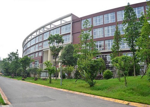 西安铁路成人中等卫生学校2023年报名条件