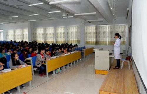 陕西第二商贸学校2023年收费标准