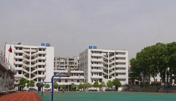 武汉市石牌岭高级职业中学