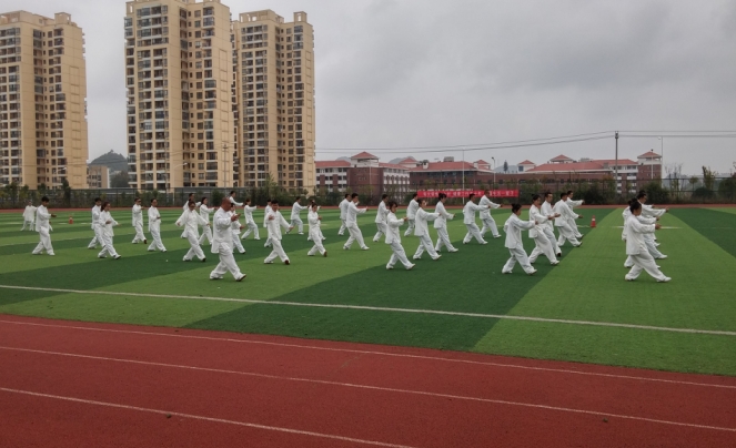 四川省巴中师范学校学费是多少?