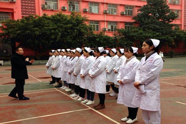 重庆护理专业的职业学校有哪些