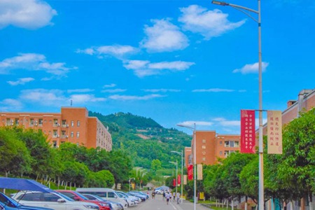 重庆市农业机械化学校招生简章|招生对象计划以及录取政策