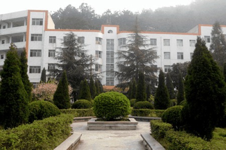 重庆企业管理学校办学模式