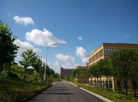 凤冈县中等职业学校收费政策|奖学金以及助学金设置