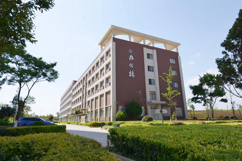 云南学幼师的学校哪家好?