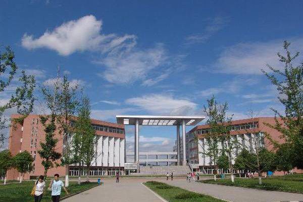 四川师范幼师学院学费怎么样?