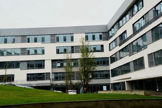 广元市利州中等专业学校学费是多少?