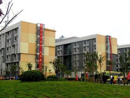 贵阳市白云区职业技术学校好不好