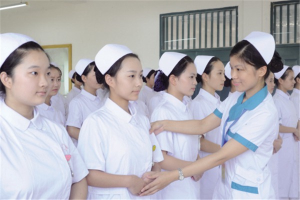 成都卫生学校介绍