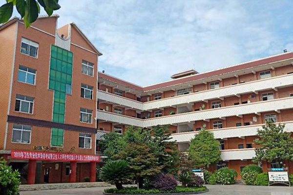 四川省梓潼县七一高级职业中学校乘车线路怎么走?