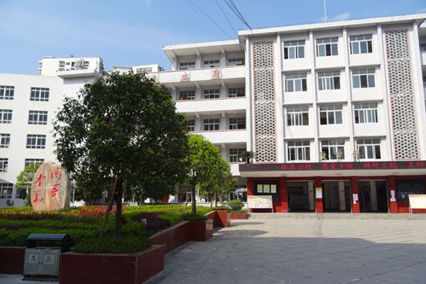 大理护理职业学院路线是什么?