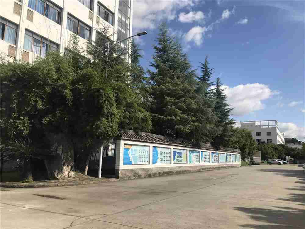 遂宁应用高级技工学校学费
