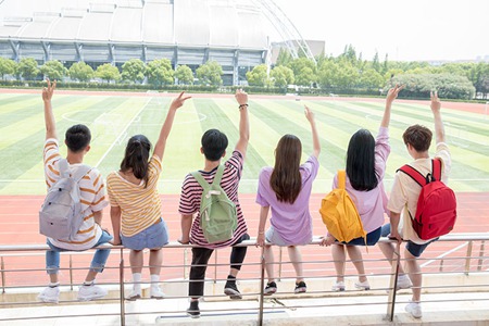 成都华商理工职业学校入学要求招生对象