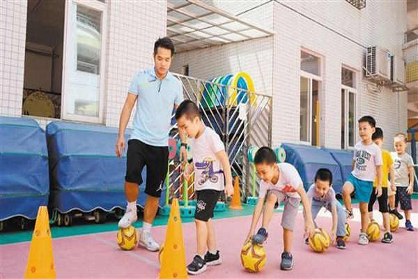 成都学幼师到哪里好