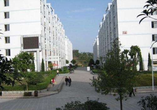 遂宁应用高级技工学校学费