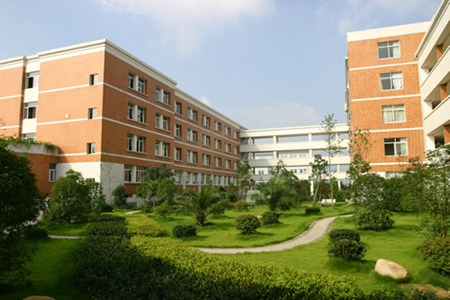 桐梓县中等职业学校校园环境如何
