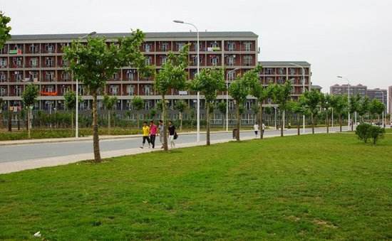 重庆市经贸中等专业学校有市场营销专业吗