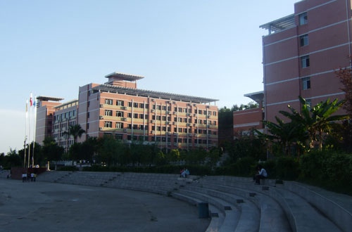 重庆三峡医药高等专科学校师资力量怎么样