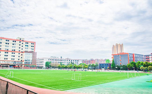 简阳市卫校学费收费一年多少钱