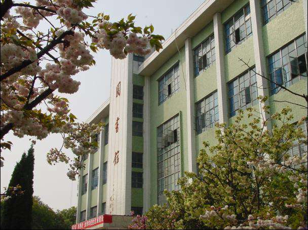 普通专职学校哪一所比较好?