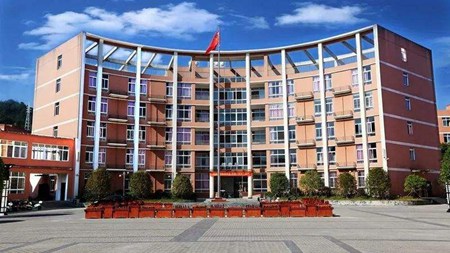 四川省通江县职业高级中学有那些专业?