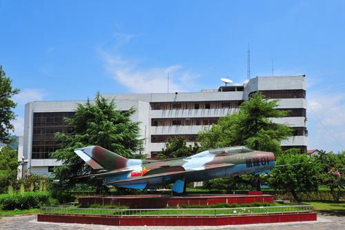 重庆市能源工业技师学院缴费多少