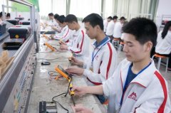 重庆市龙门浩职业学校怎么样？