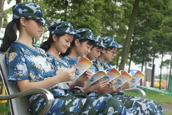 四川省绵阳财经学校学费是多少?