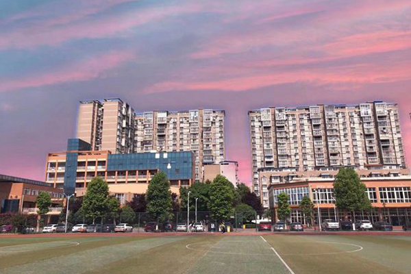 贵阳市白云区职业技术学校环境怎么样?
