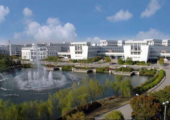 云南省邮电学校乘车线路怎么走