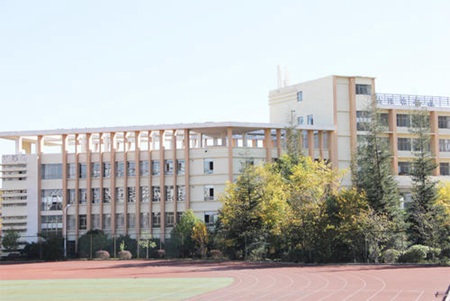 云南曲靖应用职业学校校园环境如何