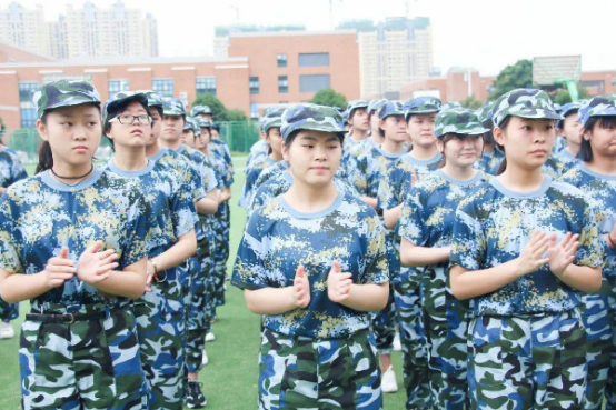 成都幼儿师范专科学校收费标准