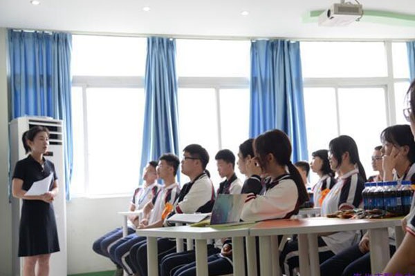 成都成医第一附院护士学校寝室环境怎么样
